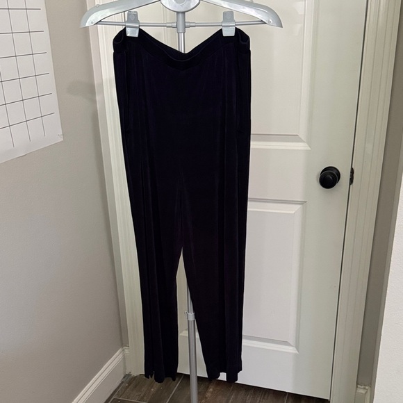 Chico's Travelers Navy Straight  Leg Pants - Picture 1 of 7